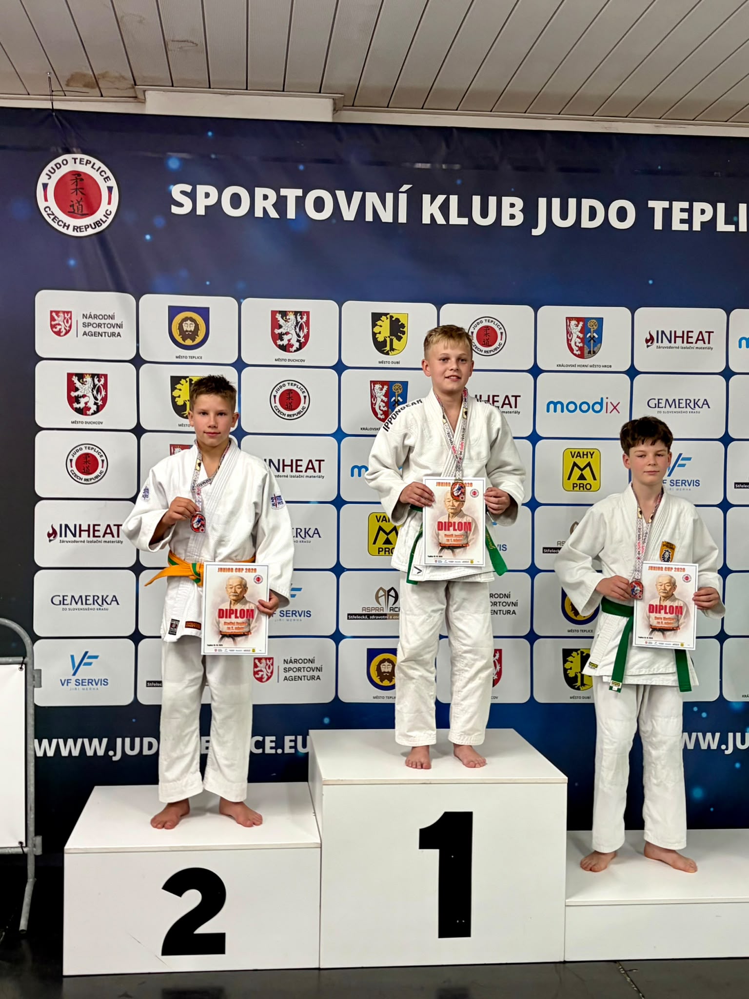 11 medailí z turnaje v Teplicích